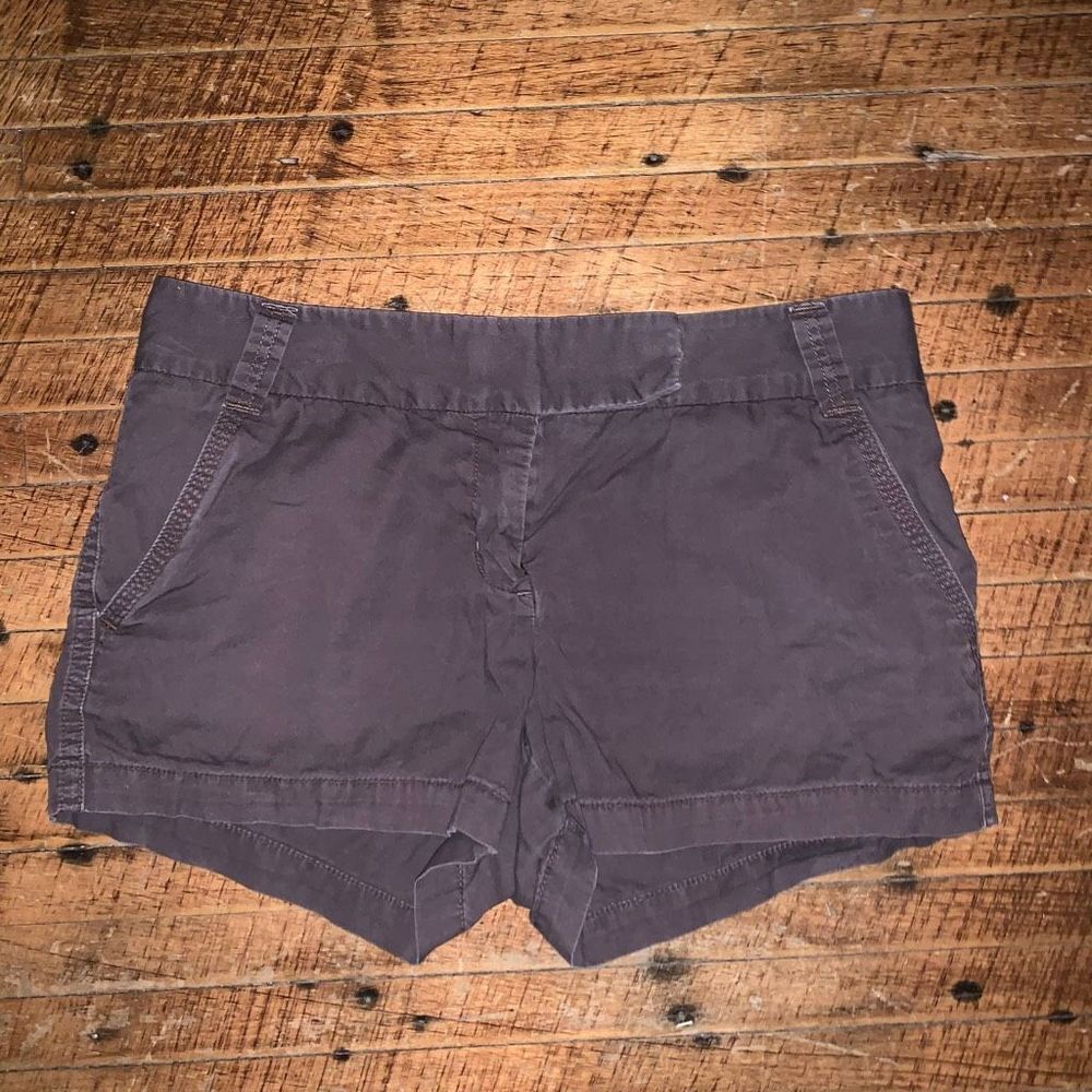 J Crew brown flat front chino size 6 preppy vacationcore shorts